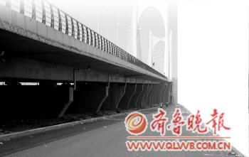 8��,ӛ����̫�ט�·�����Ӵ���o��ʩ���F(xi��n)��(ch��ng)����,�o��·��r���ѻ�����O(sh��)�ꮅ���o���깤��,���µĿ��g�����������θ��õع���Ҳ���������ձ��P(gu��n)�ĵ�Ԓ(hu��)�}��