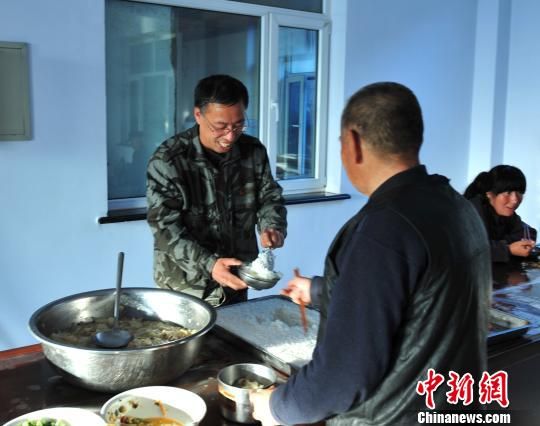 �������e�r���͏d��æ����������z