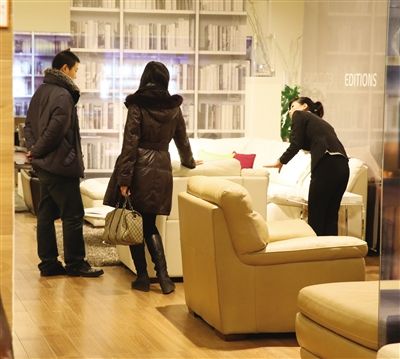 ���ּҾ�Ʒ����I(y��)�J(r��n)�����ڸ�(j��ng)��(zh��ng)���ҵ��Ј�(ch��ng)�h(hu��n)��������(n��i)��������Ҫ��Ҏ(gu��)����